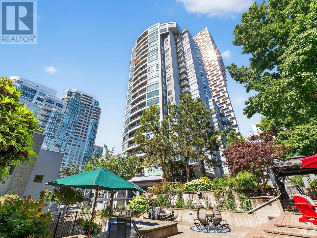 Photo 3 of 801 1500 Howe Street, Vancouver BC