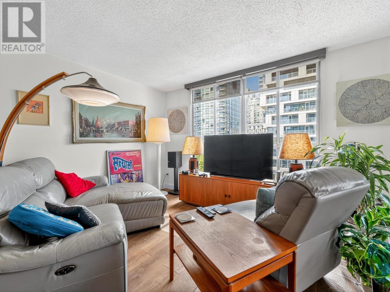 Photo 9 of 801 1500 Howe Street, Vancouver BC