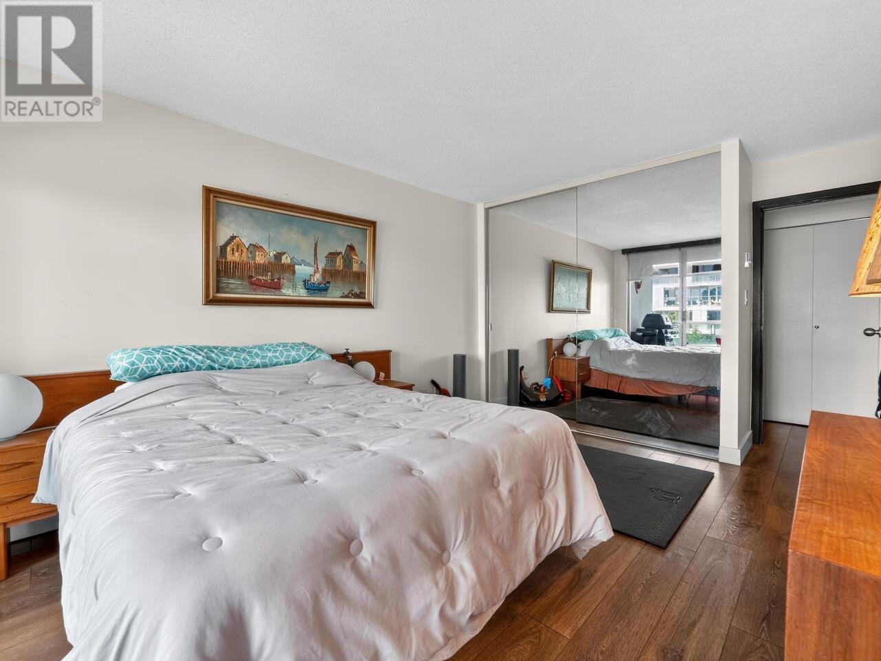 Photo 14 of 801 1500 Howe Street, Vancouver BC