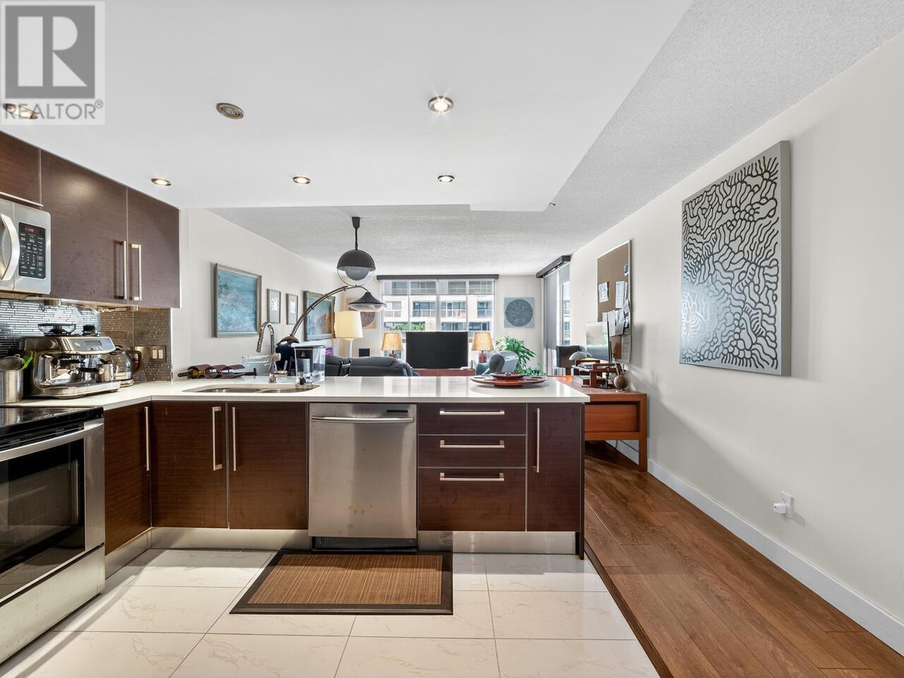 Photo 12 of 801 1500 Howe Street, Vancouver BC