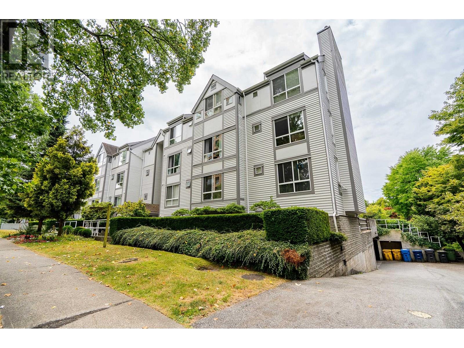 Photo 33 of 301 7465 Sandborne Avenue, Burnaby BC