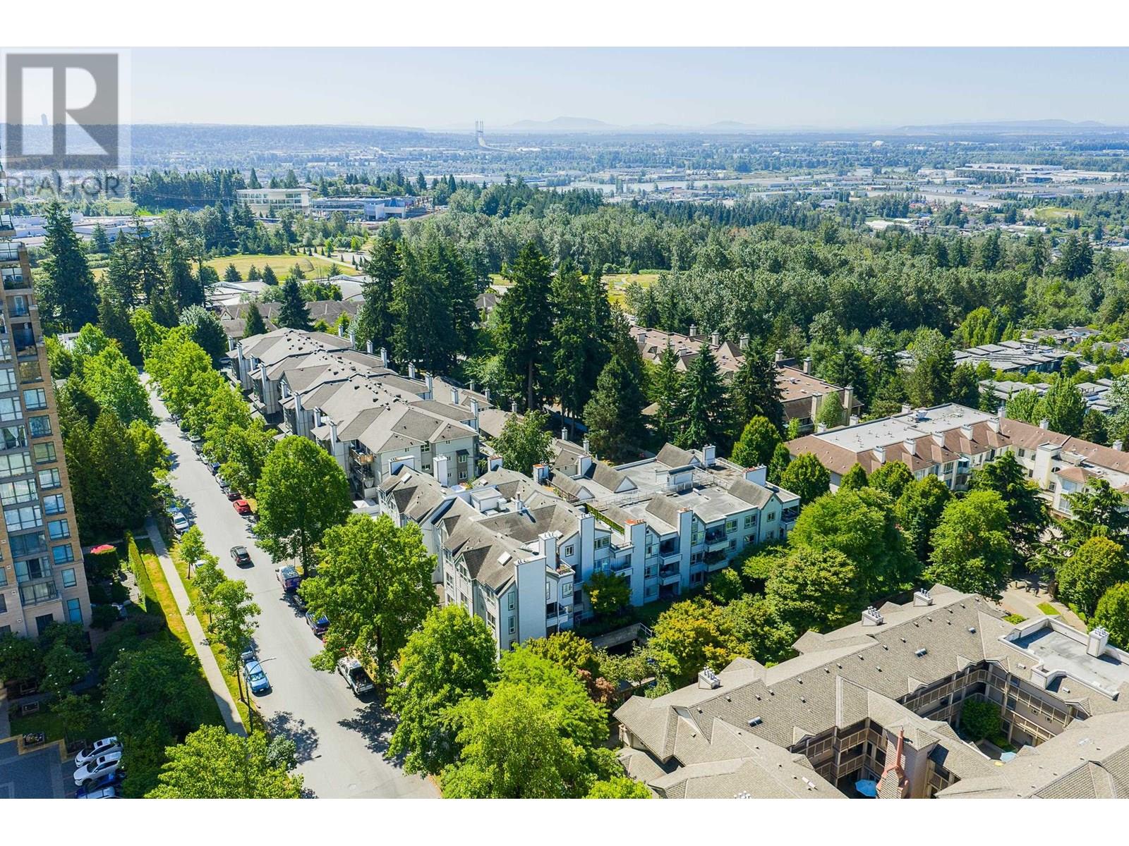 Photo 36 of 301 7465 Sandborne Avenue, Burnaby BC