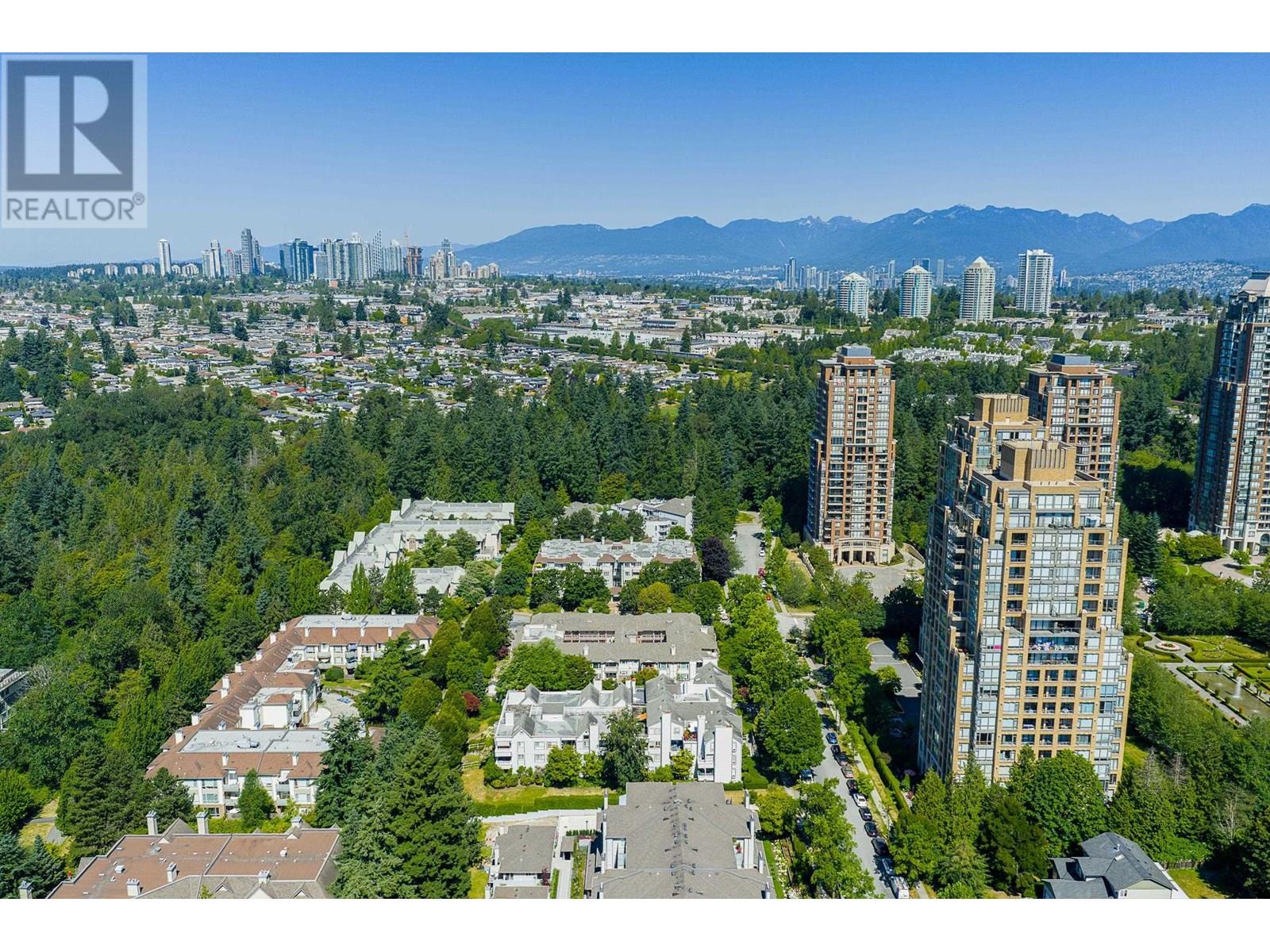 Photo 38 of 301 7465 Sandborne Avenue, Burnaby BC