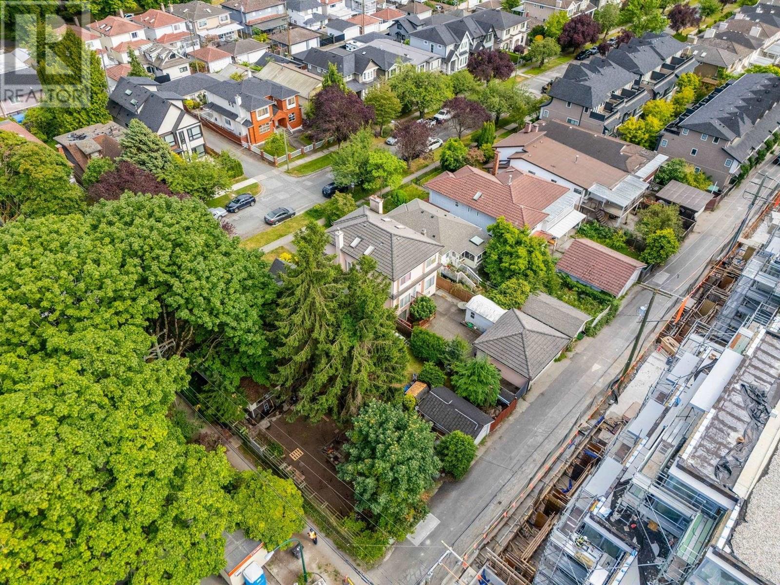 Photo 2 of 8019 Shaughnessy Street, Vancouver BC