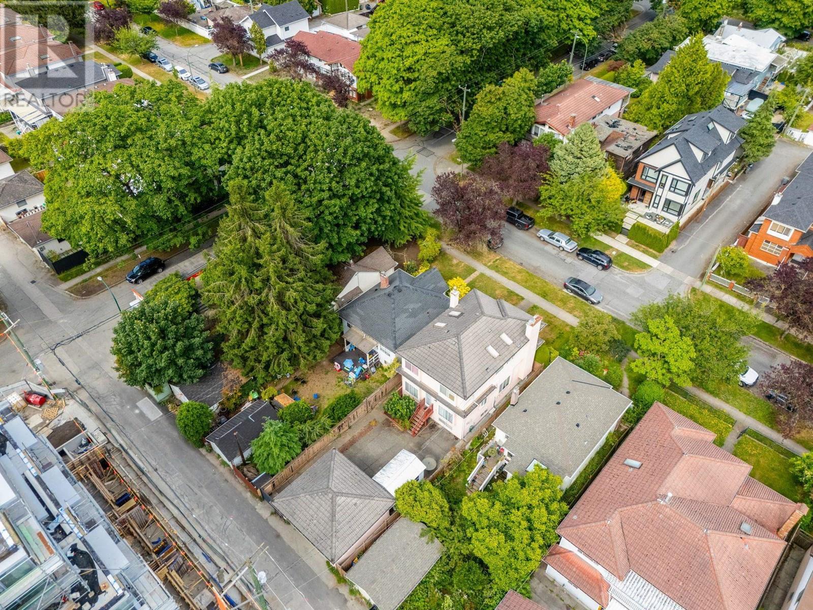 Photo 13 of 8019 Shaughnessy Street, Vancouver BC