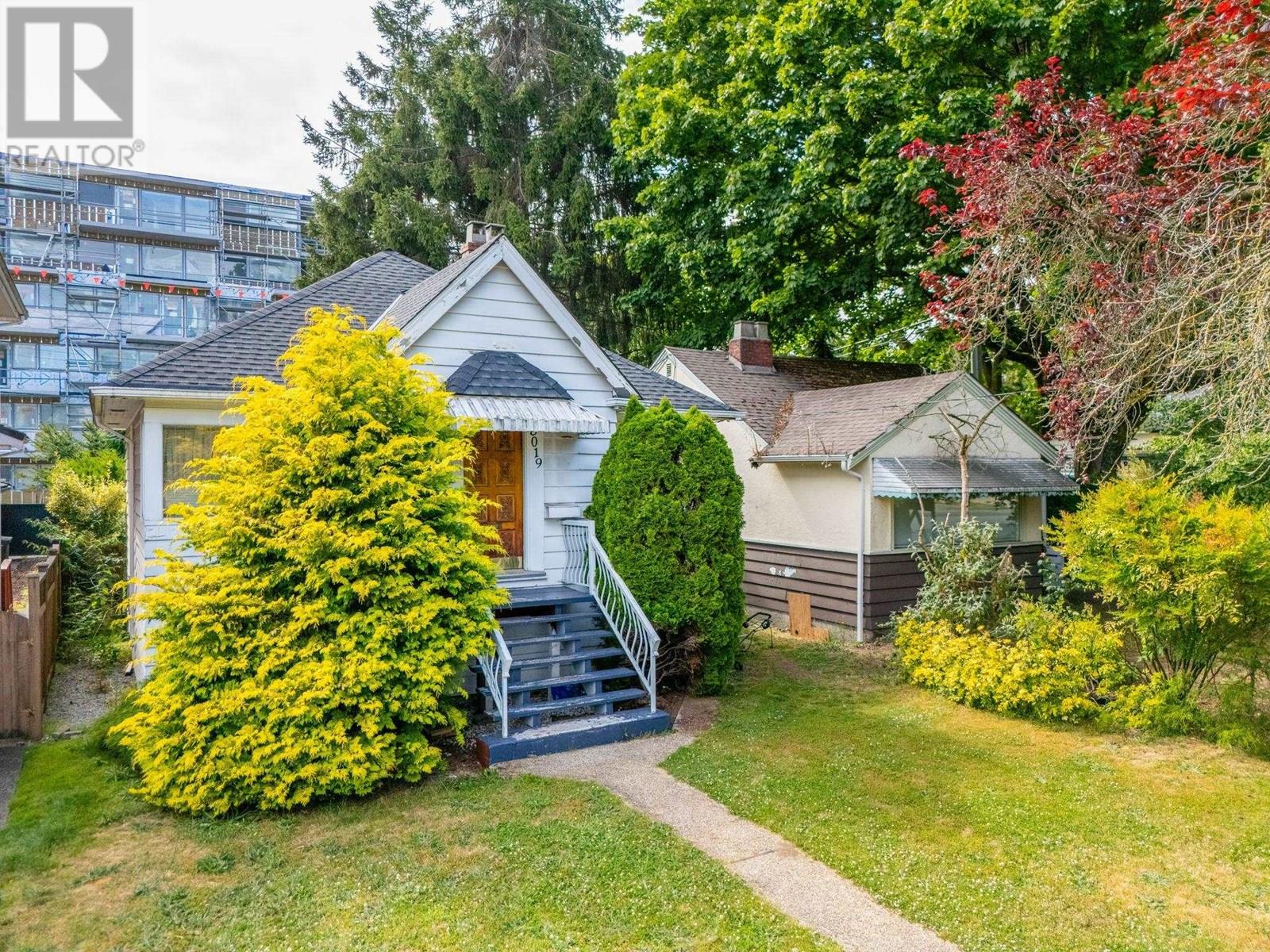 Photo 9 of 8019 Shaughnessy Street, Vancouver BC
