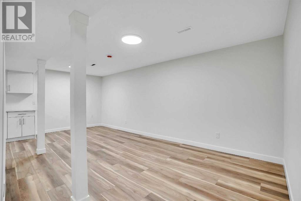 Single Family House for Sale in  Ranchview Drive NW Ranchlands Calgary 