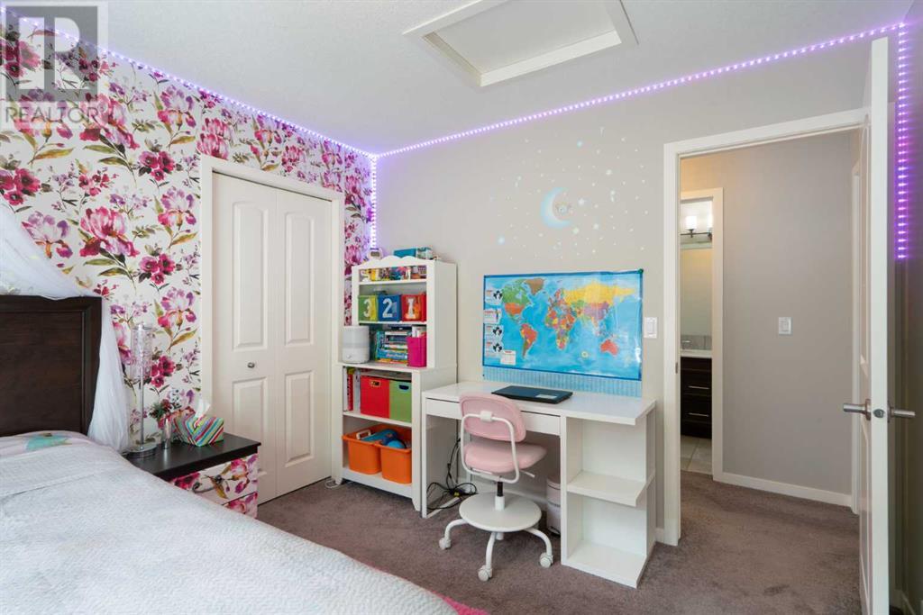 Single Family House for Sale in  Auburn Glen Drive SE Auburn Bay Calgary 