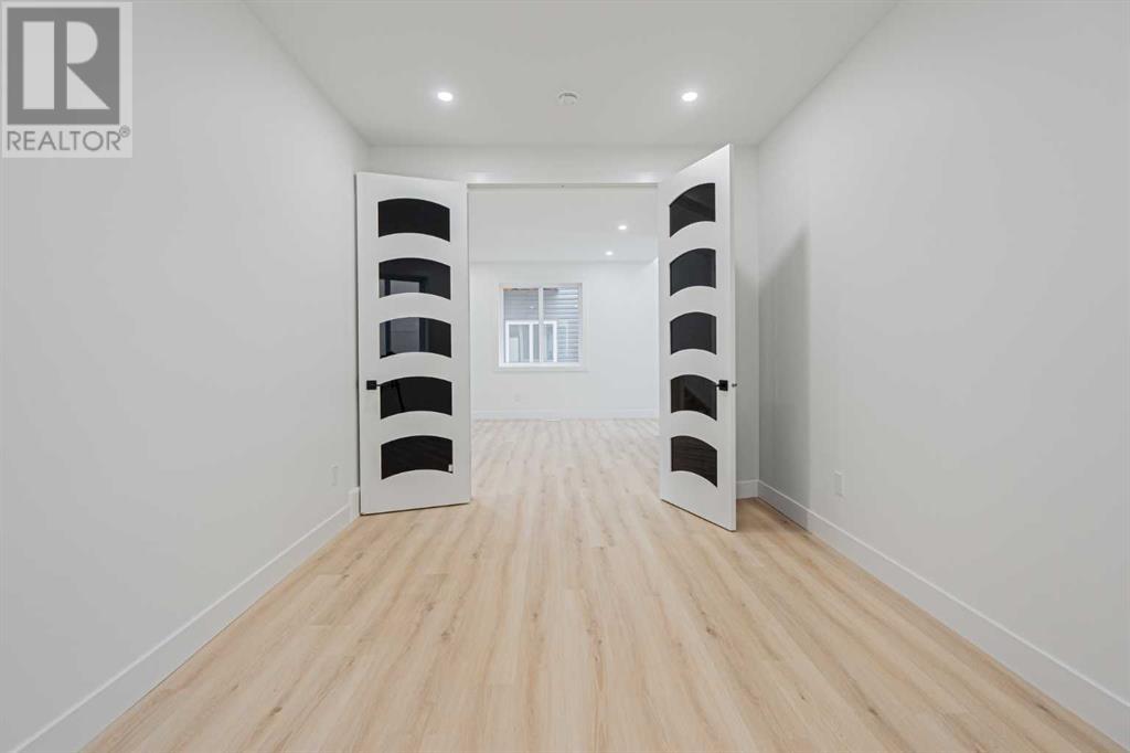 Single Family House for Sale in  saddlecrest Circle NE Saddle Ridge Calgary 
