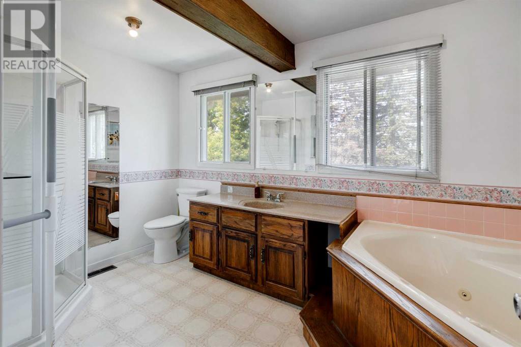 Single Family House for Sale in  Hawkfield Crescent NW Hawkwood Calgary 