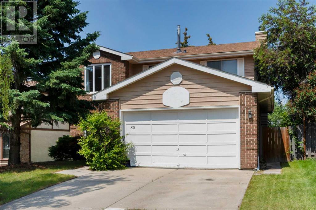 Single Family House for Sale in  Hawkfield Crescent NW Hawkwood Calgary 