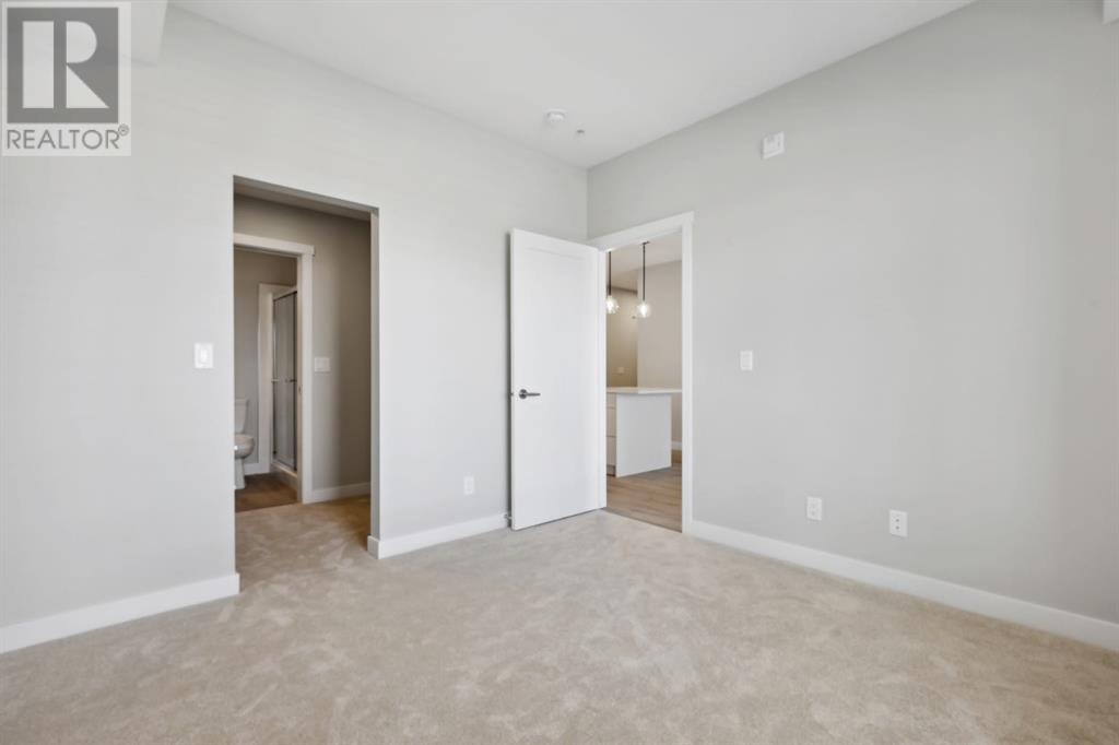 Single Family House for Sale in   Shawnee Square SW Shawnee Slopes Calgary 