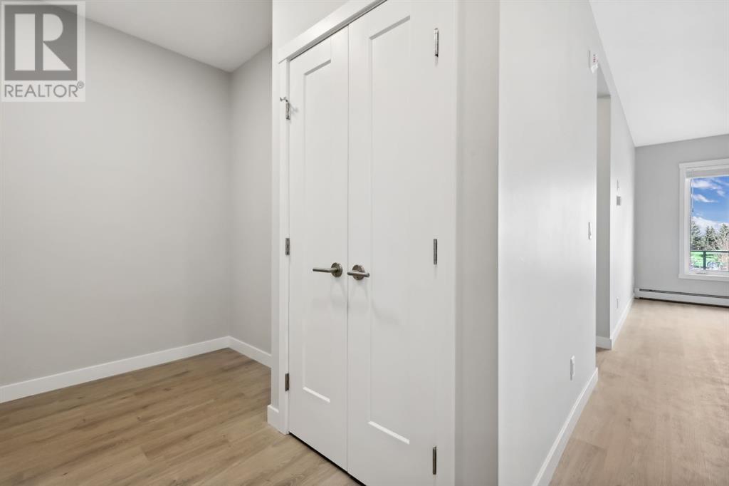 Single Family House for Sale in   Shawnee Square SW Shawnee Slopes Calgary 