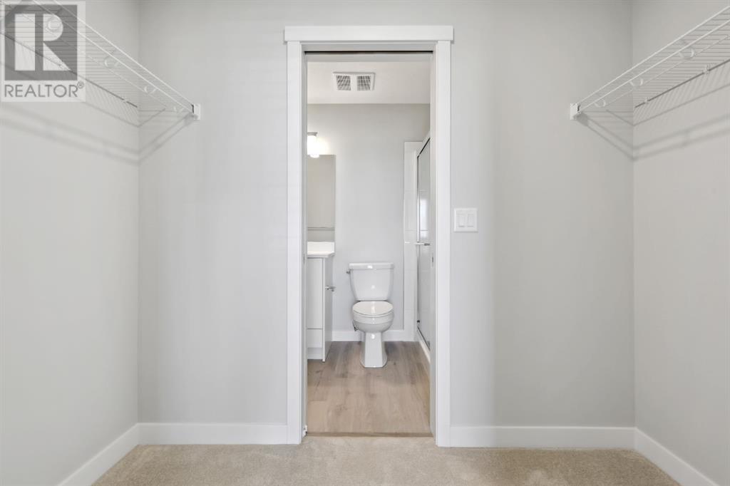 Single Family House for Sale in   Shawnee Square SW Shawnee Slopes Calgary 