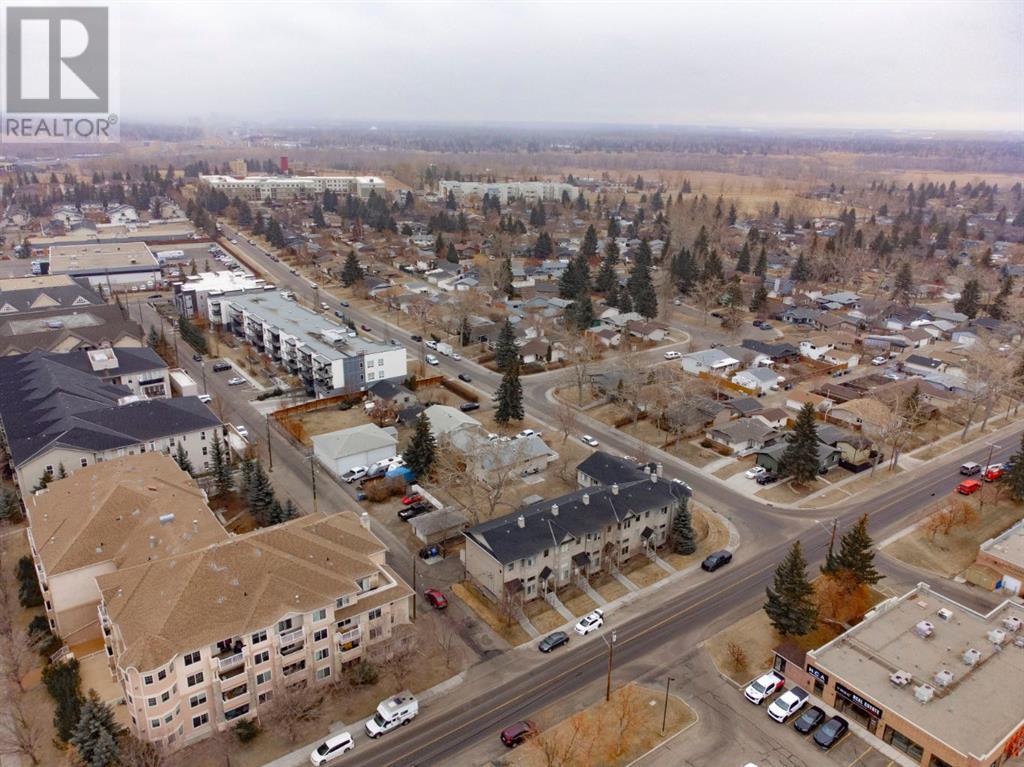 Single Family House 3 Level for Sale in   Avenue SE Midnapore Calgary 