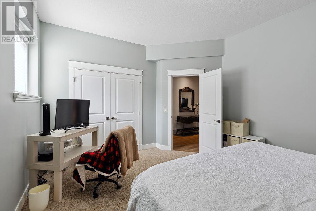  839 Clarance Avenue, Kelowna