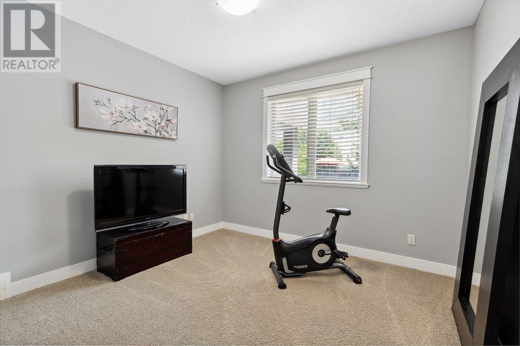  839 Clarance Avenue, Kelowna