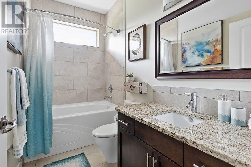  839 Clarance Avenue, Kelowna