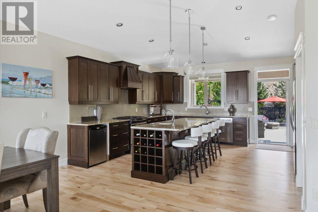  839 Clarance Avenue, Kelowna
