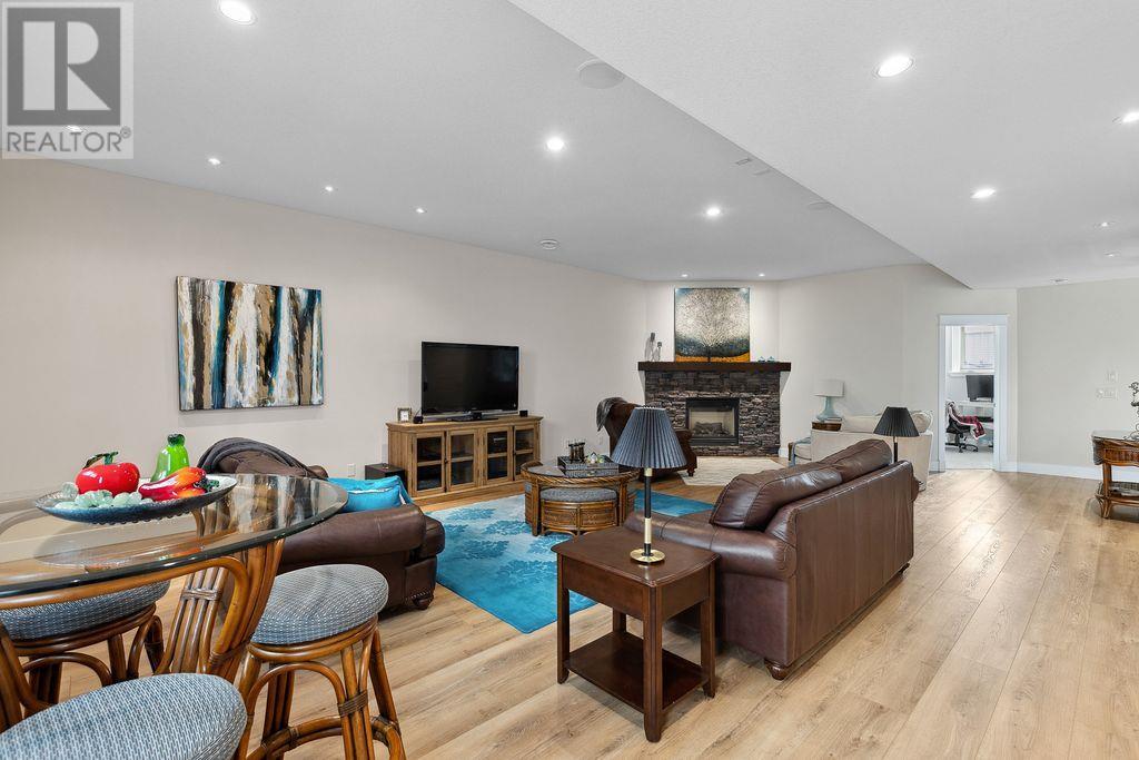  839 Clarance Avenue, Kelowna