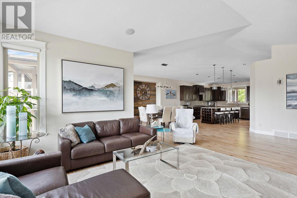  839 Clarance Avenue, Kelowna