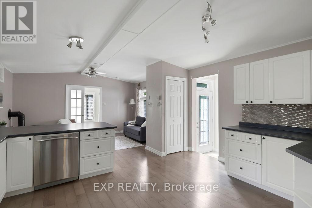 Photo 28 of 1071 Teena Colleen Private, Ottawa ON