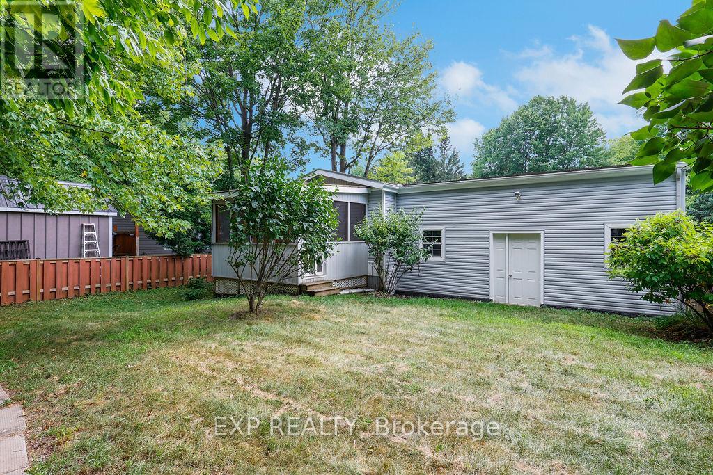Photo 13 of 1071 Teena Colleen Private, Ottawa ON