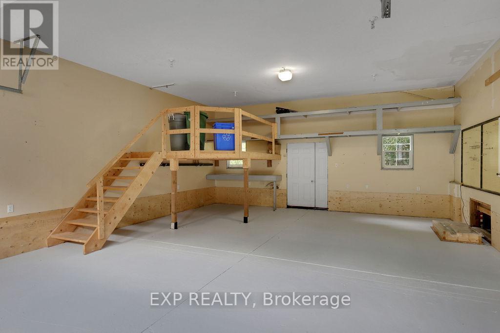 Photo 4 of 1071 Teena Colleen Private, Ottawa ON