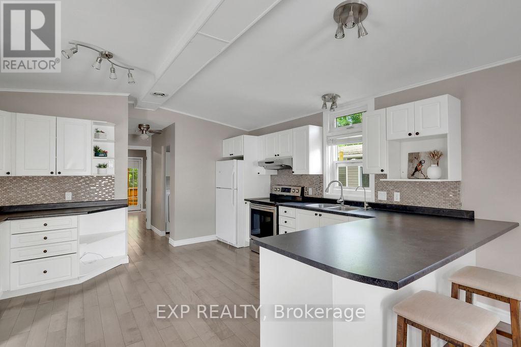 Photo 27 of 1071 Teena Colleen Private, Ottawa ON