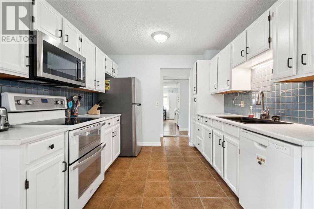 Single Family House Bungalow for Sale in  Sunhurst Road SE Sundance Calgary 