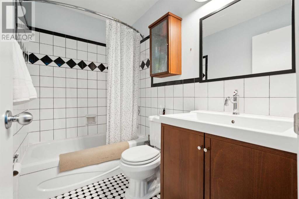 Single Family House Bungalow for Sale in  Sunhurst Road SE Sundance Calgary 