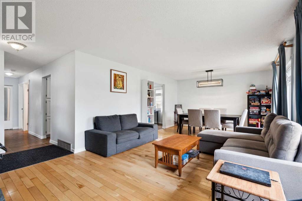 Single Family House Bungalow for Sale in  Sunhurst Road SE Sundance Calgary 