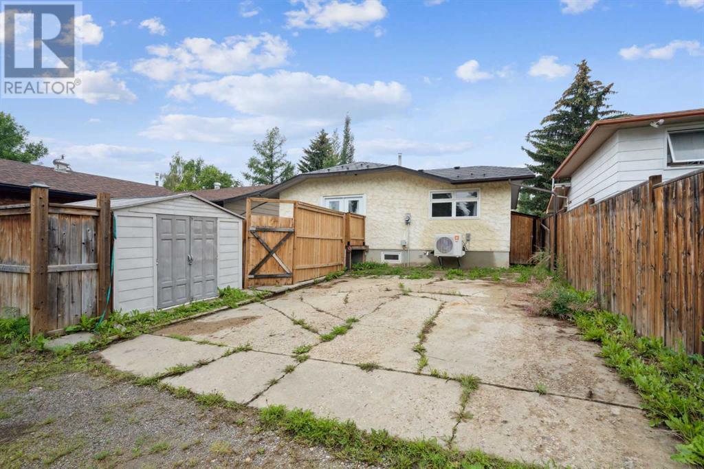 Single Family House Bungalow for Sale in  Sunhurst Road SE Sundance Calgary 