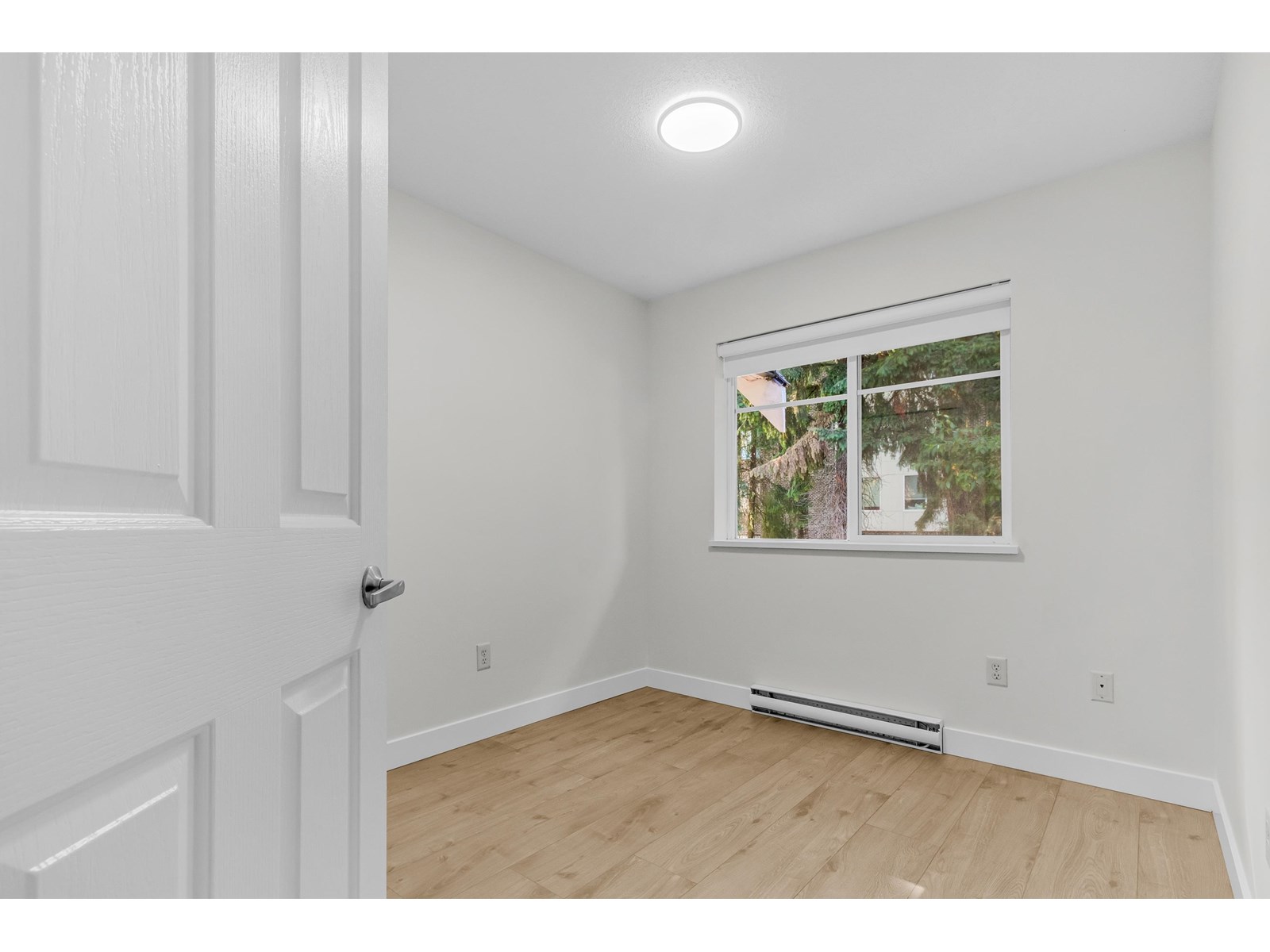 Photo 24 of 44 15871 85 Avenue, Surrey BC