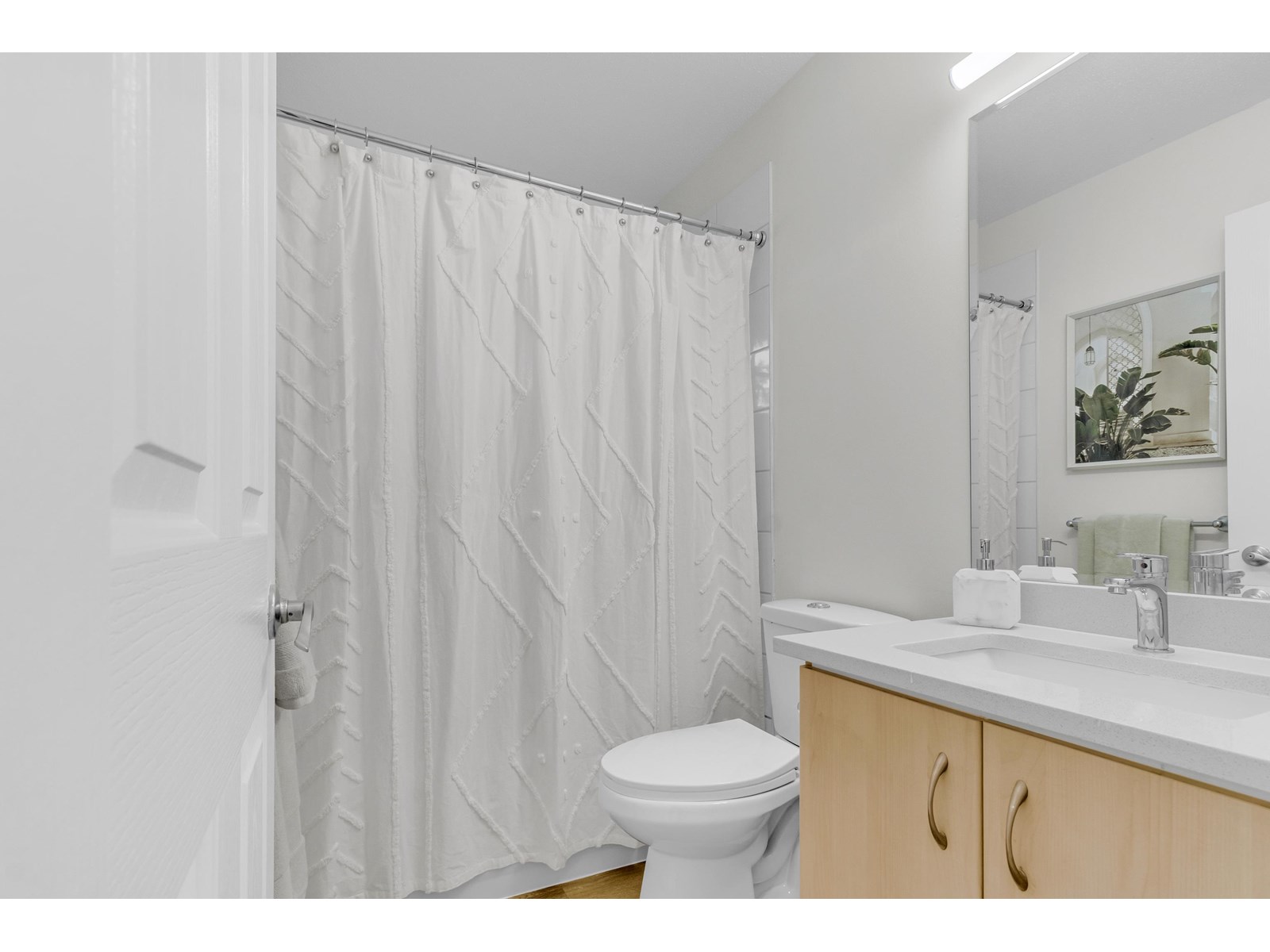 Photo 11 of 44 15871 85 Avenue, Surrey BC