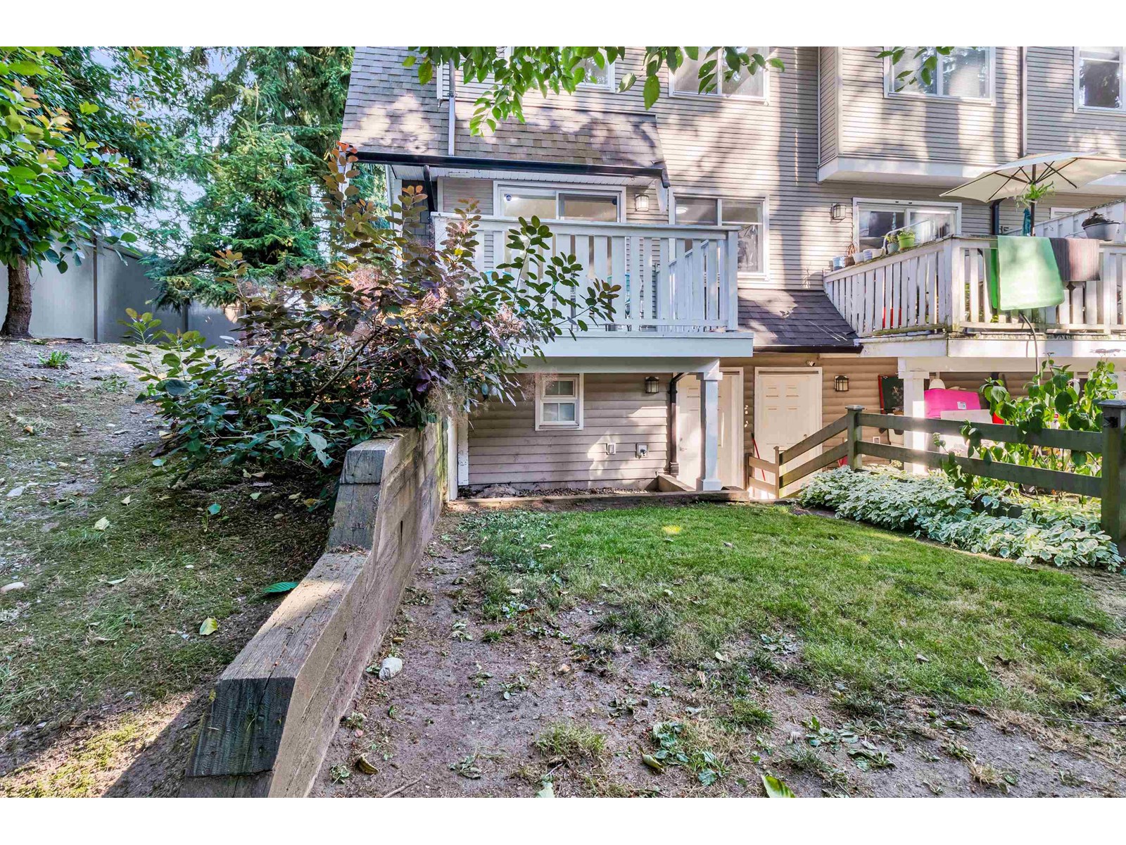 Photo 25 of 44 15871 85 Avenue, Surrey BC