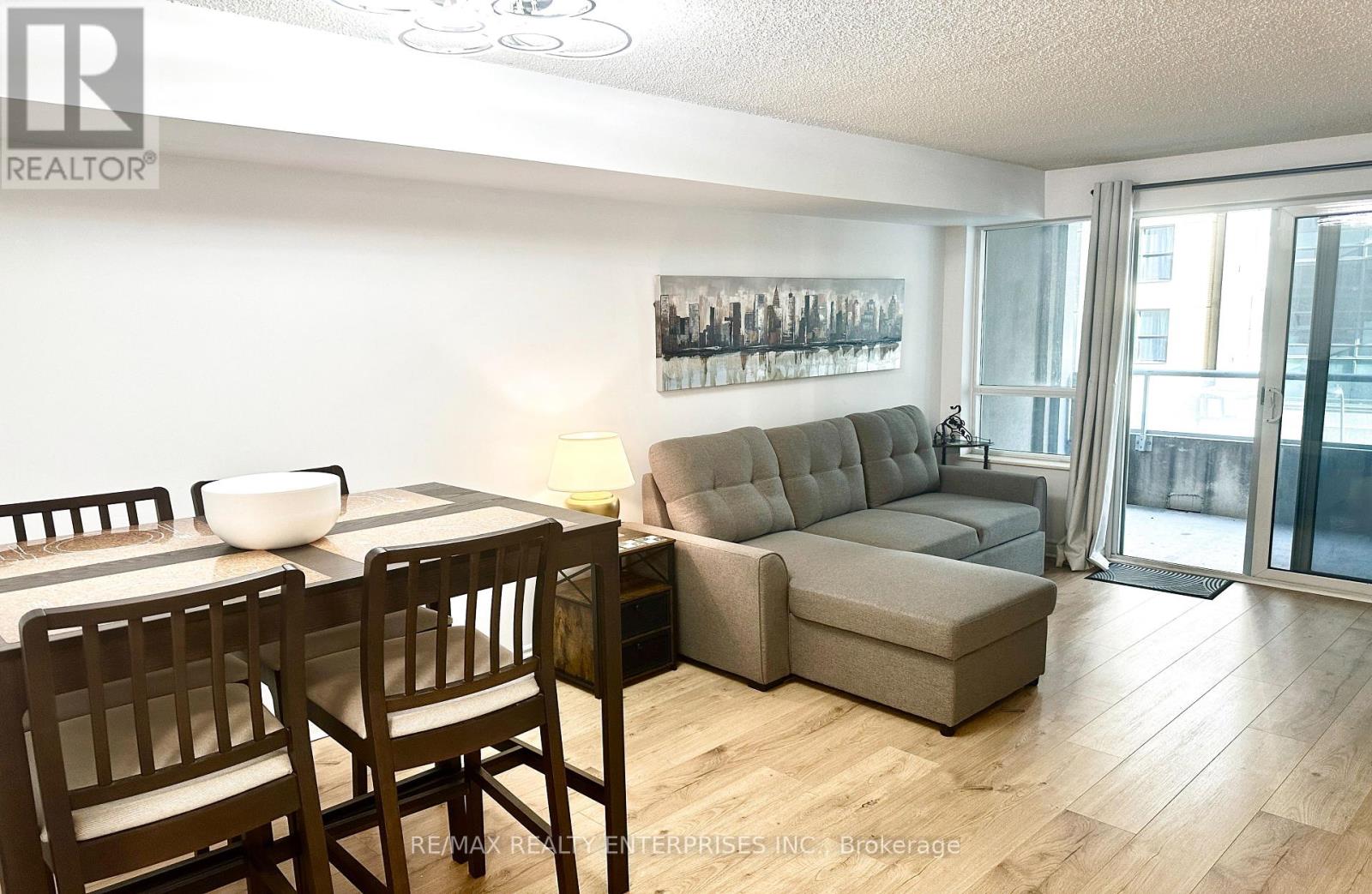 Photo 28 of 409 270 Wellington Street W, Toronto ON