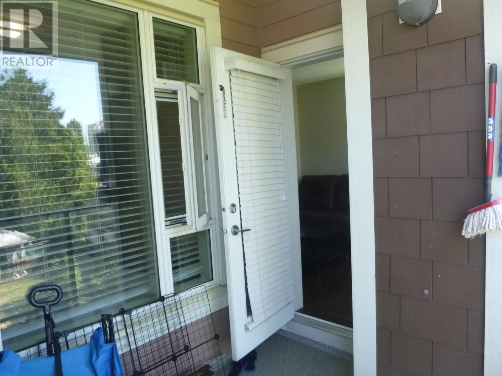 Photo 8 of 206 6611 Eckersley Road, Richmond BC