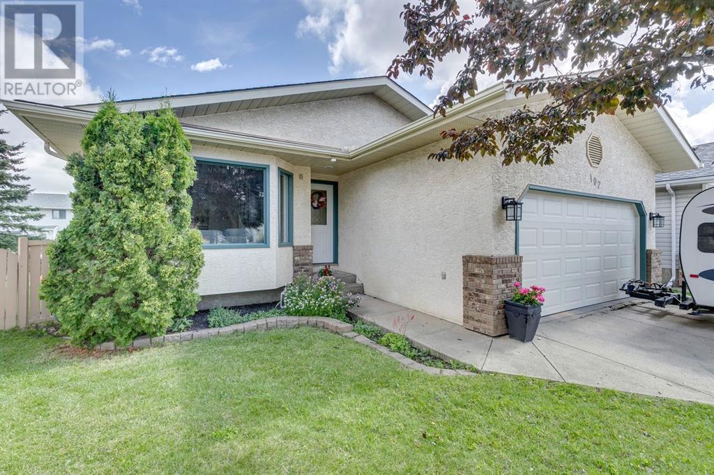 102 Hawkville Close NW, Calgary, Alberta