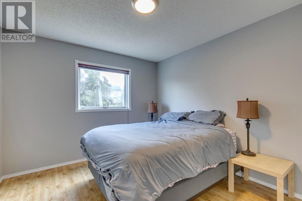Single Family House 4 Level for Sale in  Hawkville Close NW Hawkwood Calgary 
