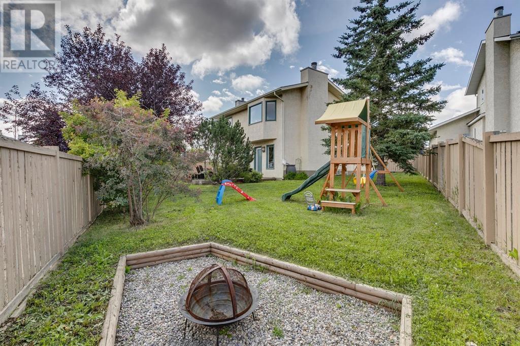 Single Family House 4 Level for Sale in  Hawkville Close NW Hawkwood Calgary 
