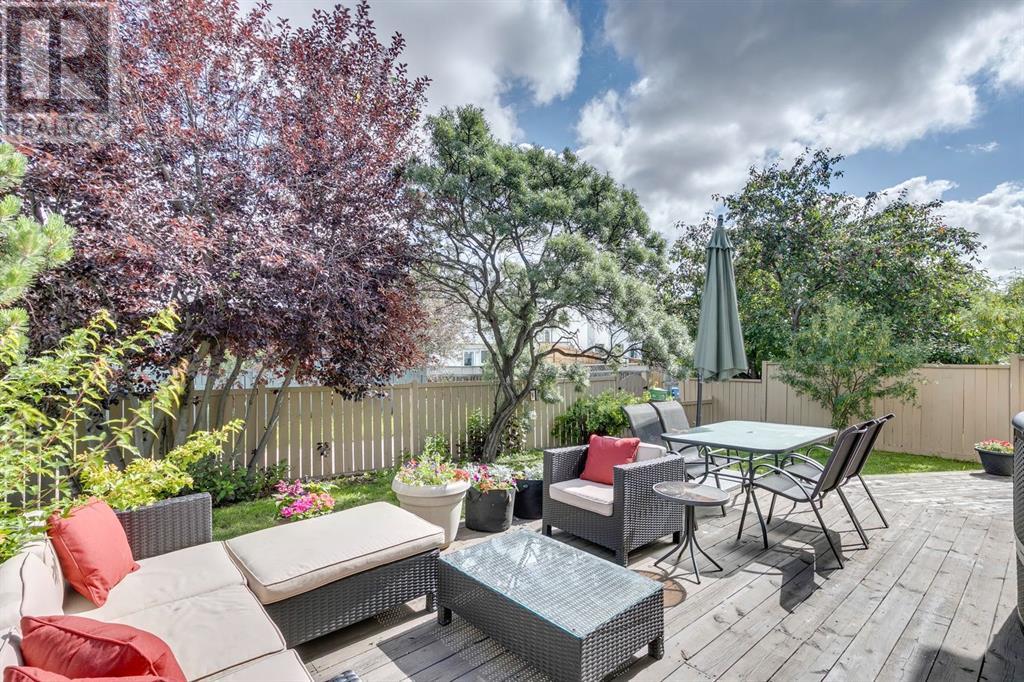 Single Family House 4 Level for Sale in  Hawkville Close NW Hawkwood Calgary 