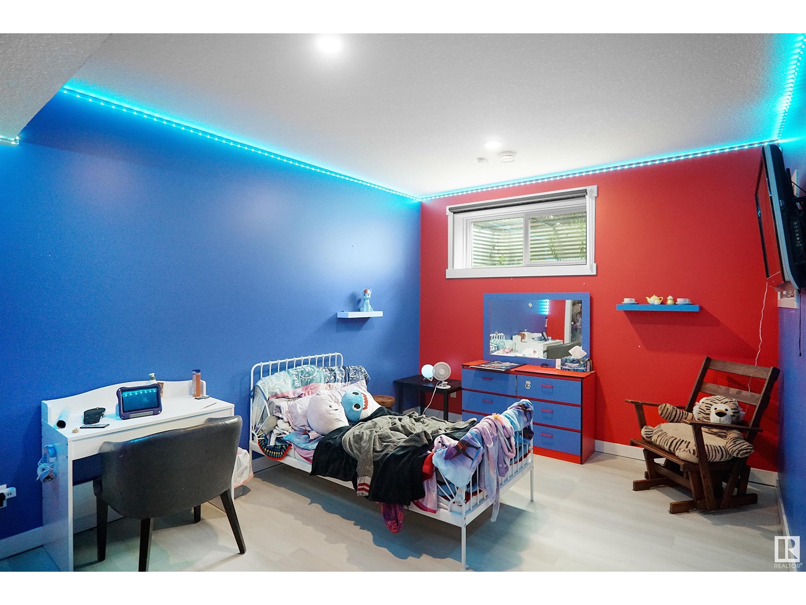 Photo 57 of 811 35 Av Nw, Edmonton AB