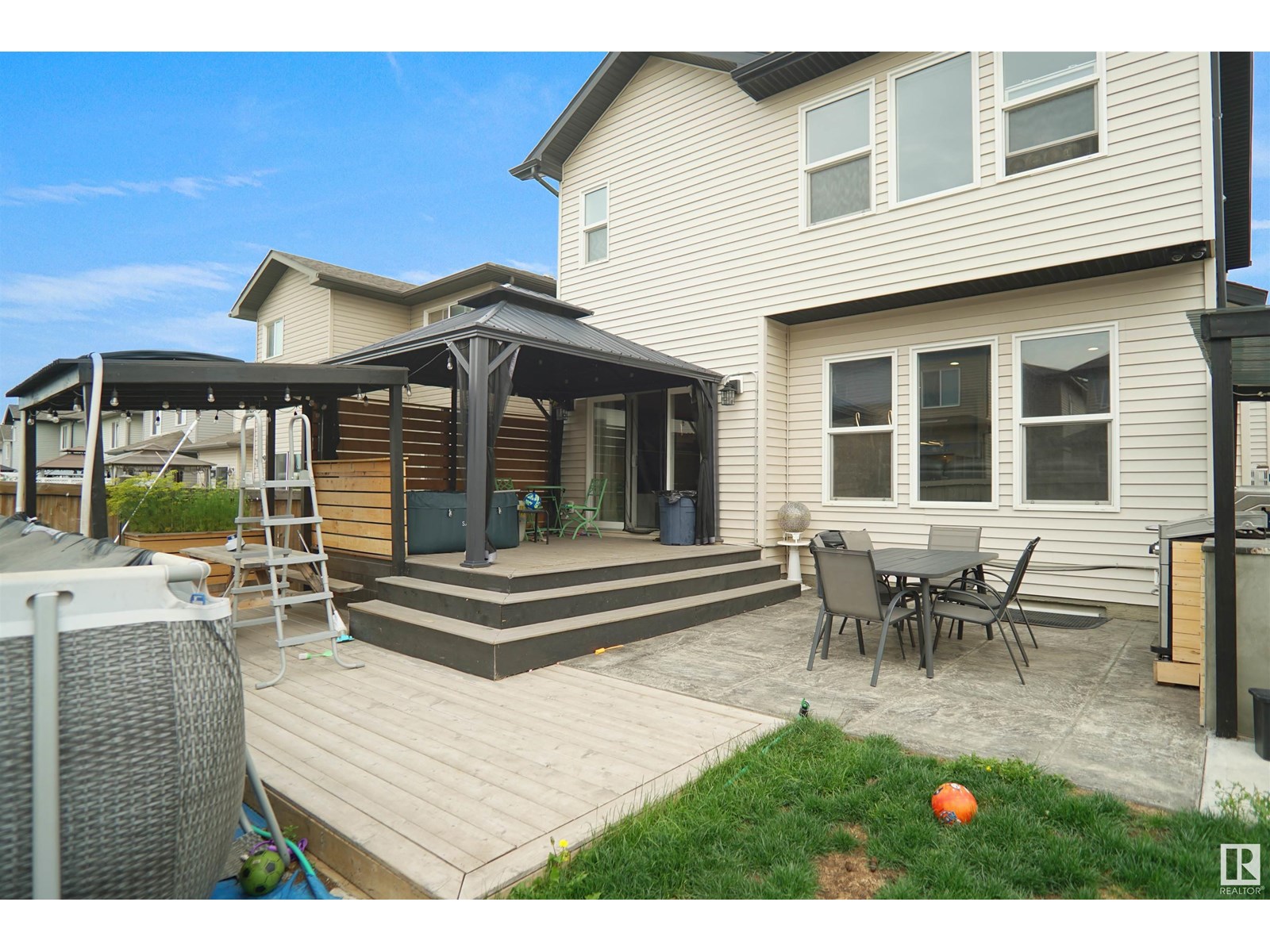 Photo 42 of 811 35 Av Nw, Edmonton AB