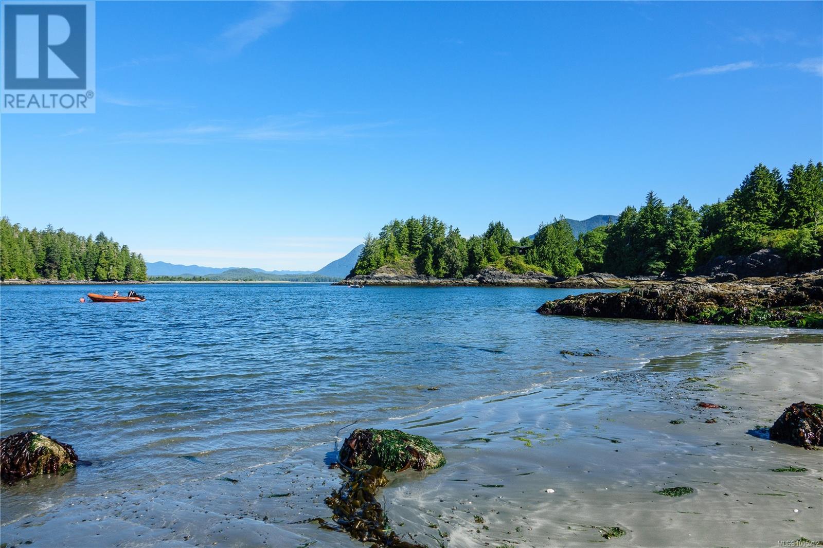 261 Cedar St, Tofino