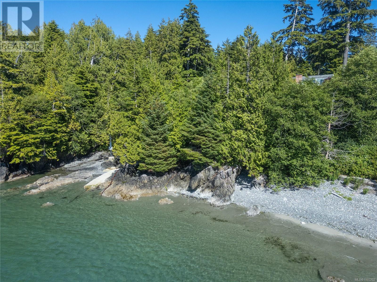 261 Cedar St, Tofino
