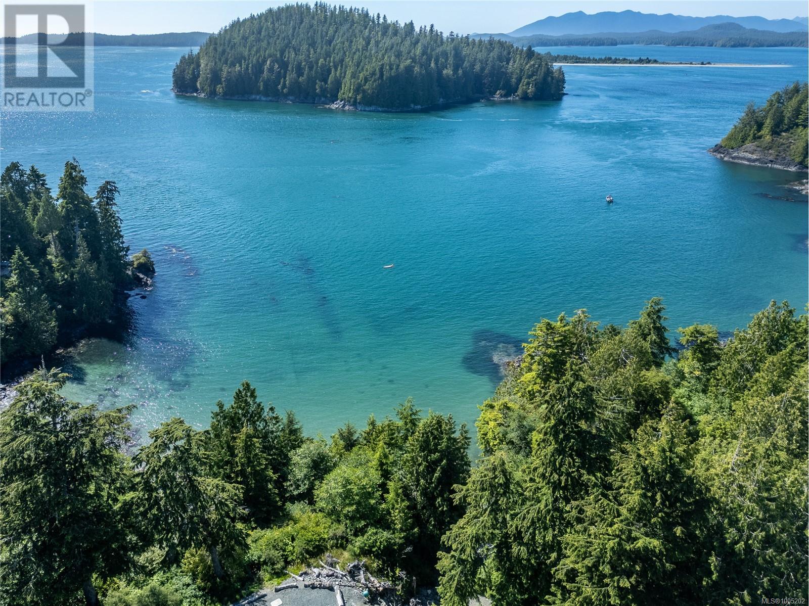 261 Cedar St, Tofino