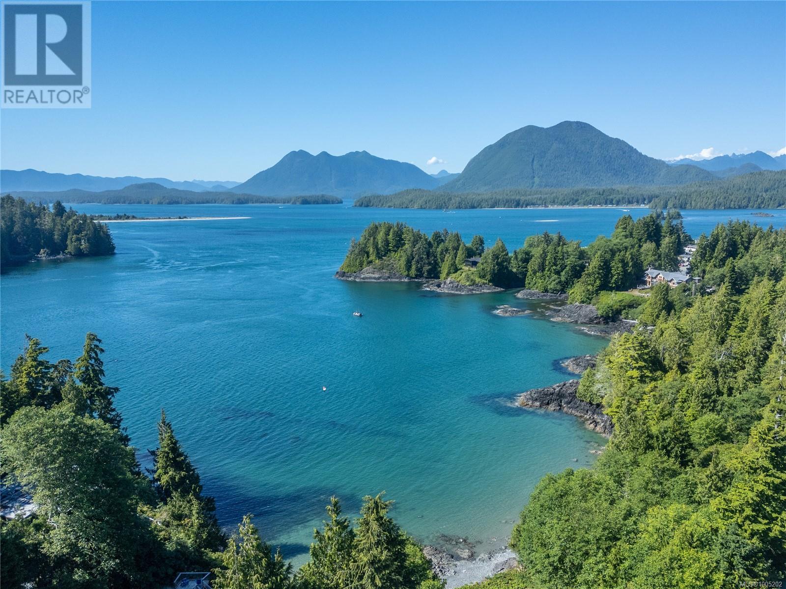 261 Cedar St, Tofino