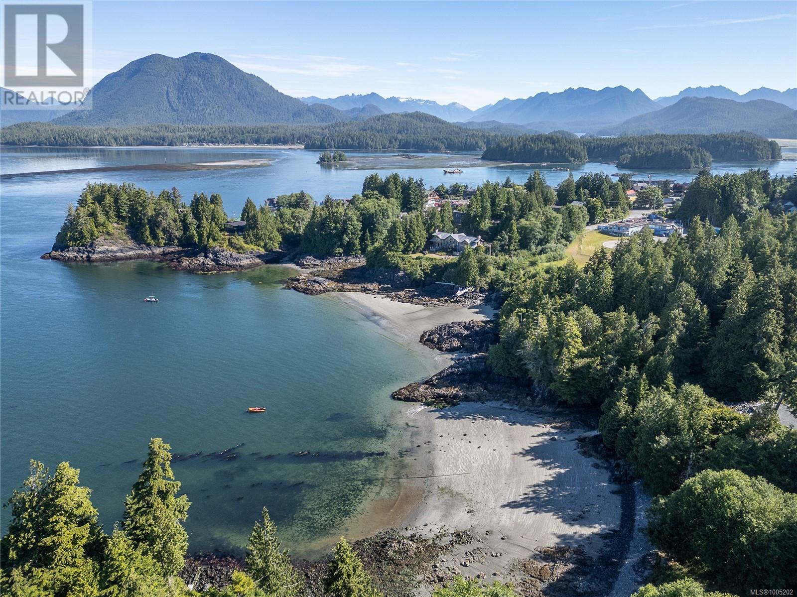261 Cedar St, Tofino