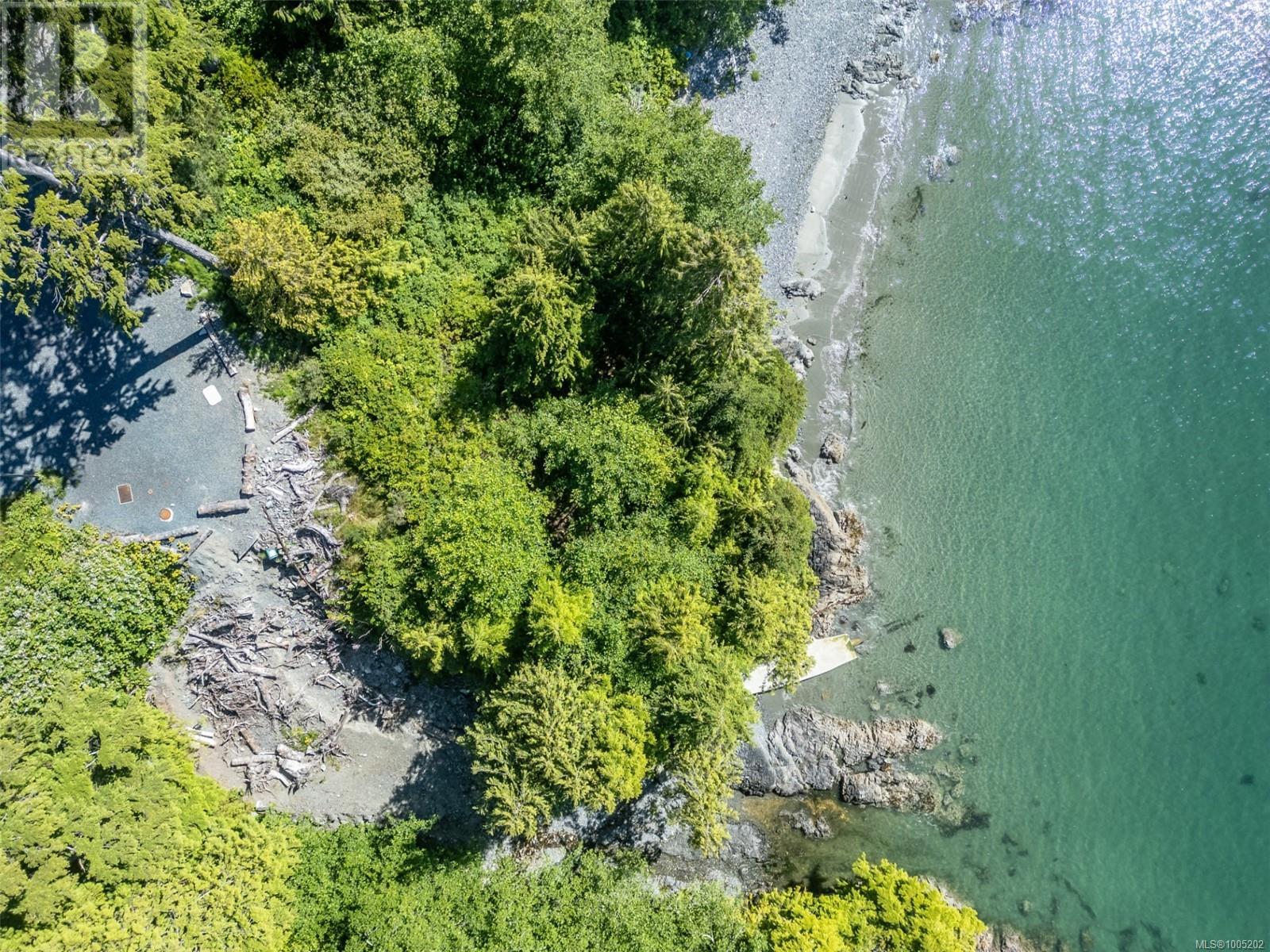 261 Cedar St, Tofino